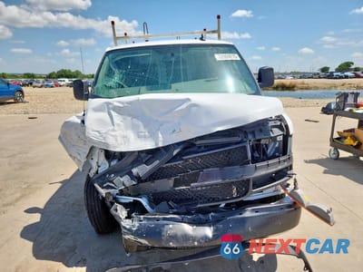 Piąte zdjęcie samochodu w środku: 2023 CHEV EXPRESS CARGO 2500 1 VIN:1GCWGAFP4P1142730 - miniatura