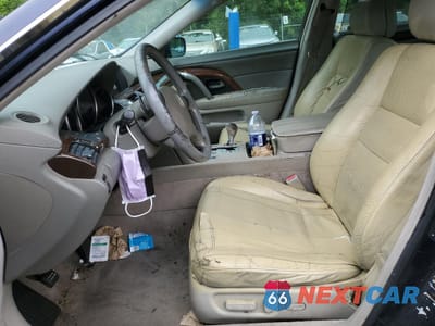 Zdjęcie 7 z 12 samochodu: 2005 ACURA RL VIN:JH4KB16515C014781 - miniatura