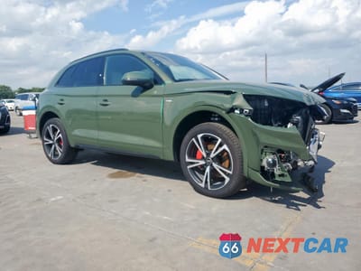 Czwarte zdjęcie samochodu z boku: 2025 AUDI Q5 PREMIUM PLUS 45 VIN:WA1EAAFY1S2033550 - miniatura