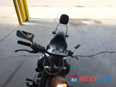 Piąte zdjęcie samochodu w środku: 2015 HONDA VT750 C2B VIN:JH2RC5379FK501073 - miniatura