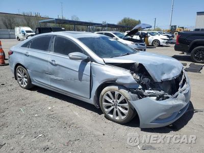Czwarte zdjęcie samochodu z boku: 2011 HYUNDAI SONATA SE VIN:5NPEC4ABXBH242806 - miniatura