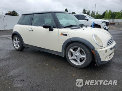 Czwarte zdjęcie samochodu z boku: 2006 MINI COOPER VIN:WMWRC33566TK18083 - miniatura