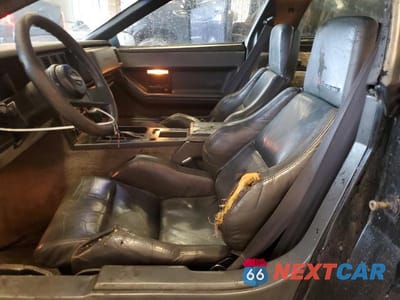 Zdjęcie 7 z 12 samochodu: 1986 CHEVROLET CORVETTE VIN:1G1YY0786G5105915 - miniatura