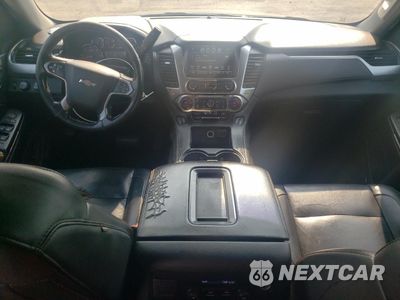 Zdjęcie 8 z 14 samochodu: 2018 CHEVROLET SUBURBAN K1500 LT VIN:1GNSKHKC3JR178417 - miniatura
