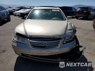 Piąte zdjęcie samochodu w środku: 2006 HYUNDAI AZERA SE VIN:KMHFC46FX6A113800 - miniatura