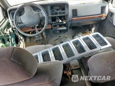 Zdjęcie 8 z 13 samochodu: 1998 JEEP GRAND CHEROKEE LAREDO VIN:1J4FX58S2WC135796 - miniatura