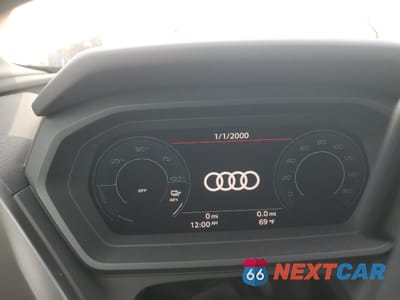 Zdjęcie 9 z 15 samochodu: 2024 AUDI Q4 E-TRON PREMIUM VIN:WA1KUBFZ4RP061610 - miniatura