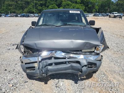 Piąte zdjęcie samochodu w środku: 2000 NISSAN FRONTIER KING CAB XE VIN:1N6DD26S4YC357523 - miniatura