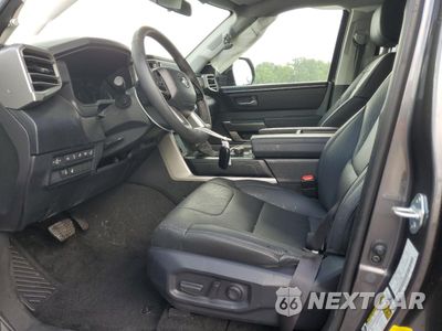 Zdjęcie 7 z 16 samochodu: 2024 TOYOTA TUNDRA CREWMAX SR VIN:5TFLA5AB6RX039509 - miniatura