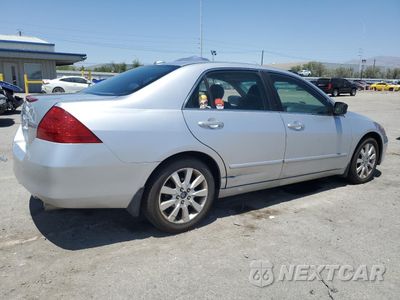 Trzecie zdjęcie samochodu z tyłu: 2007 HONDA ACCORD EX VIN:1HGCM66557A007006 - miniatura