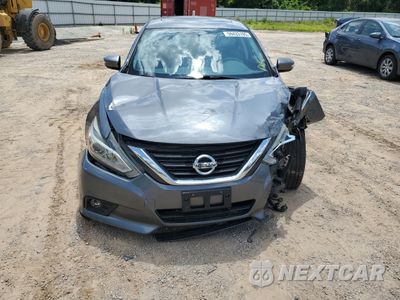 Piąte zdjęcie samochodu w środku: 2017 NISSAN ALTIMA 2.5 VIN:1N4AL3AP1HC112735 - miniatura