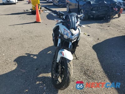 Drugie zdjęcie samochodu z przodu: 2022 KAWASAKI ER650 K VIN:ML5EREK1XNDA58788 - miniatura