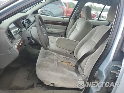 Zdjęcie 7 z 12 samochodu: 2003 MERCURY GRAND MARQUIS GS VIN:2MEFM74W23X713170 - miniatura
