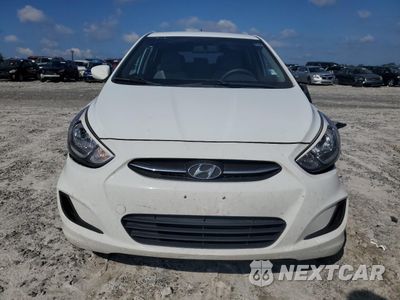 Piąte zdjęcie samochodu w środku: 2016 HYUNDAI ACCENT SE VIN:KMHCT5AE2GU241097 - miniatura