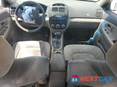 Zdjęcie 8 z 12 samochodu: 2009 KIA SPECTRA EX VIN:KNAFE221395654324 - miniatura