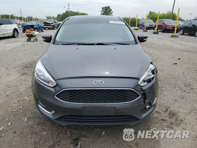 Piąte zdjęcie samochodu w środku: 2015 FORD FOCUS TITANIUM VIN:1FADP3J27FL259029 - miniatura