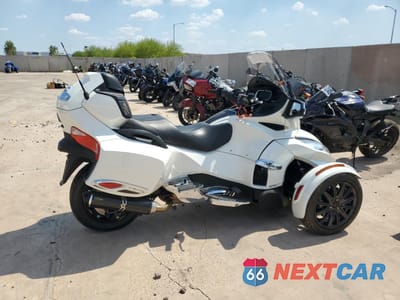 2018 CAN-AM SPYDER ROADSTER RT 2BXNBDD25JV003333 - główne zdjęcie licytacji z USA - miniatura