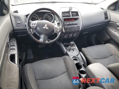 Zdjęcie 8 z 16 samochodu: 2011 MITSUBISHI OUTLANDER SPORT ES VIN:JA4AP3AU2BZ012002 - miniatura