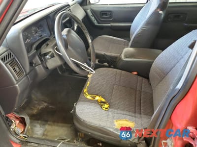 Zdjęcie 7 z 15 samochodu: 2000 JEEP CHEROKEE SPORT VIN:1J4FF48S9YL226838 - miniatura