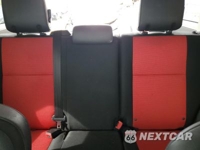 Zdjęcie 10 z 15 samochodu: 2012 TOYOTA FJ CRUISER VIN:JTEBU4BF1CK136325 - miniatura