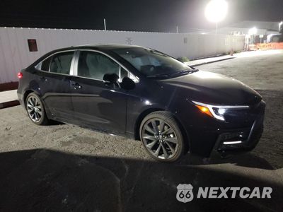 Czwarte zdjęcie samochodu z boku: 2025 TOYOTA COROLLA XSE VIN:5YFT4MCE3SP237378 - miniatura