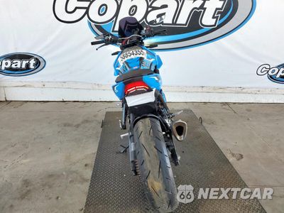 Czwarte zdjęcie samochodu z boku: 2024 SUZUKI GSX800 R VIN:JS1EM11B1R7100428 - miniatura