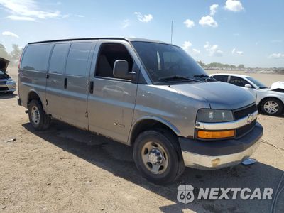 Czwarte zdjęcie samochodu z boku: 2006 CHEVROLET EXPRESS G3500 VIN:1GCHG35V561237574 - miniatura