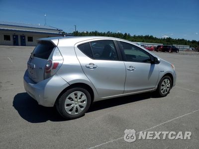 Trzecie zdjęcie samochodu z tyłu: 2014 TOYOTA PRIUS C VIN:JTDKDTB31E1566322 - miniatura