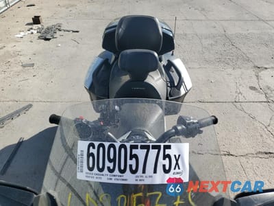 Piąte zdjęcie samochodu w środku: 2022 CAN-AM SPYDER ROADSTER RT VIN:2BXNBDD29NV003910 - miniatura