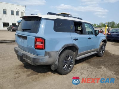 Trzecie zdjęcie samochodu z tyłu: 2024 TOYOTA LAND CRUISER BASE VIN:JTEABFAJ9RK010709 - miniatura