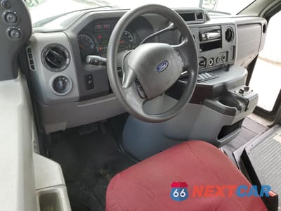 Zdjęcie 8 z 13 samochodu: 2012 FORD ECONOLINE E350 SUPER DUTY CUTAWAY VAN VIN:1FDEE3FS8CDA13363 - miniatura
