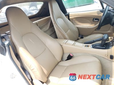 Zdjęcie 10 z 12 samochodu: 2001 MAZDA MX-5 MIATA BASE VIN:JM1NB353610203352 - miniatura