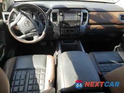 Zdjęcie 8 z 12 samochodu: 2016 NISS TITAN XD VIN:1N6BA1F4XGN516933 - miniatura
