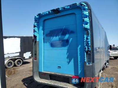 Zdjęcie 6 z 13 samochodu: 2023 RIVIAN EDV 700 VIN:7FCEHEB72PN009084 - miniatura