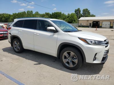 Czwarte zdjęcie samochodu z boku: 2018 TOYOTA HIGHLANDER LIMITED VIN:5TDDZRFH2JS872221 - miniatura
