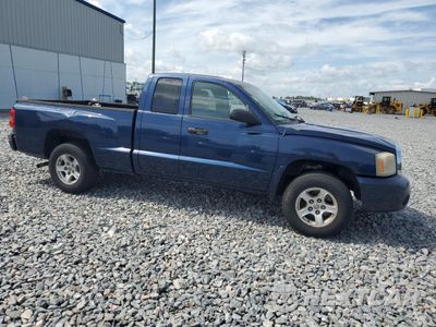 Czwarte zdjęcie samochodu z boku: 2007 DODGE DAKOTA SLT VIN:1D7HE42K57S123257 - miniatura