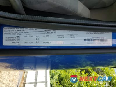 Zdjęcie 10 z 10 samochodu: 2006 VOLVO VN VNL VIN:4V4NC9GH66N442892 - miniatura