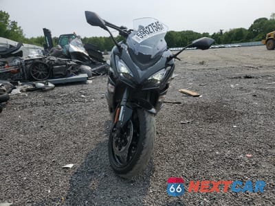 Drugie zdjęcie samochodu z przodu: 2021 KAWASAKI ZX1002 K VIN:JKBZXVK12MA016857 - miniatura