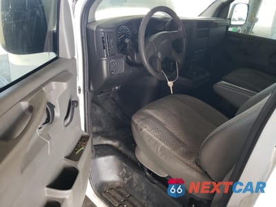 Zdjęcie 8 z 13 samochodu: 2006 GMC SAVANA G1500 VIN:1GTFG15X661240562 - miniatura