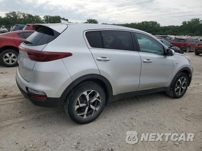 Trzecie zdjęcie samochodu z tyłu: 2020 KIA SPORTAGE LX VIN:KNDPMCAC0L7689675 - miniatura