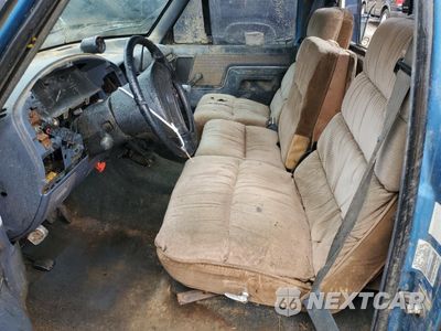 Zdjęcie 7 z 14 samochodu: 1992 FORD F150 VIN:1FTCF15Y1NKA53916 - miniatura