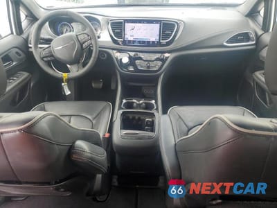 Zdjęcie 8 z 13 samochodu: 2025 CHRYSLER PACIFICA LIMITED VIN:2C4RC1GG5SR513132 - miniatura