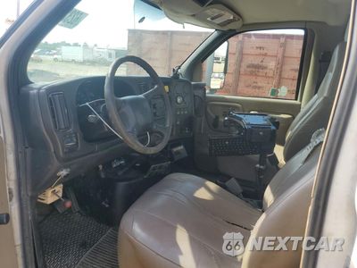 Zdjęcie 8 z 12 samochodu: 2007 CHEVROLET C7500 C7C042 VIN:1GBM7C1B37F422225 - miniatura