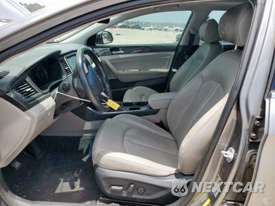 Zdjęcie 7 z 13 samochodu: 2019 HYUNDAI SONATA HYBRID VIN:KMHE34L31KA085000 - miniatura