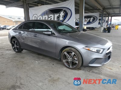 Czwarte zdjęcie samochodu z boku: 2021 MERCEDES-BENZ A 220 VIN:W1K3G4EB7MJ309867 - miniatura