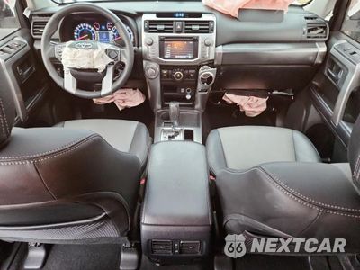 Zdjęcie 8 z 13 samochodu: 2016 TOYOTA 4RUNNER SR5 VIN:JTEZU5JR3G5147430 - miniatura