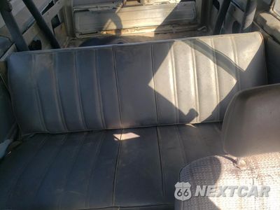 Zdjęcie 10 z 13 samochodu: 1986 TOYOTA 4RUNNER RN60 VIN:JT4RN62D6G0045742 - miniatura