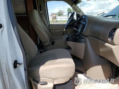 Piąte zdjęcie samochodu w środku: 2008 FORD ECONOLINE E450 SUPER DUTY CUTAWAY VAN VIN:1FDXE45SX8DB37433 - miniatura