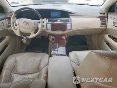 Zdjęcie 8 z 12 samochodu: 2010 TOYOTA AVALON XL VIN:4T1BK3DB7AU360548 - miniatura