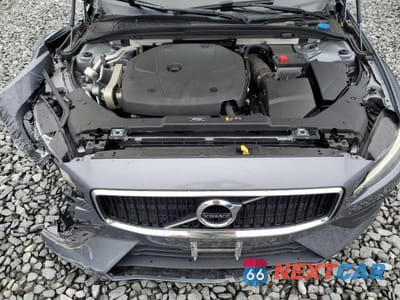 Zdjęcie 11 z 12 samochodu: 2021 VOLVO S60 T6 MOMENTUM VIN:7JRA22TK1MG092581 - miniatura